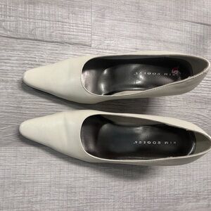 Kim Rogers White Heeled Shoes Elegant Design - Barely worn!